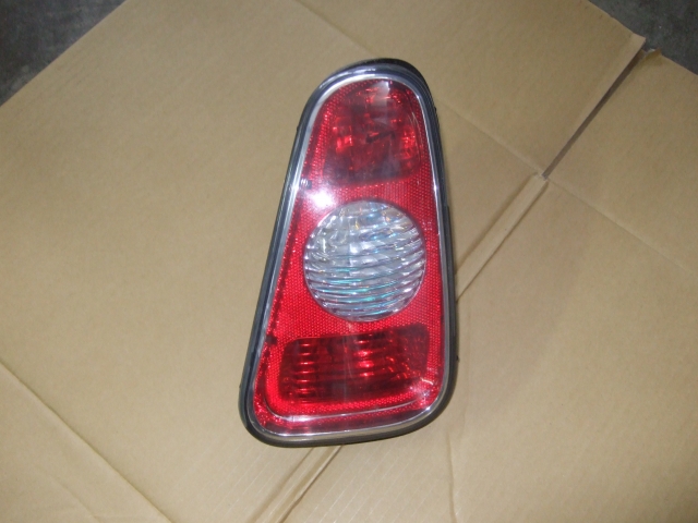 Φανάρι-Φανός  πίσω δεξιά