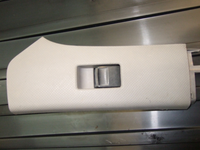 Διακόπτης  ηλεκτρ. παραθύρων