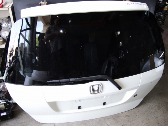 Πόρτα οπίσθια